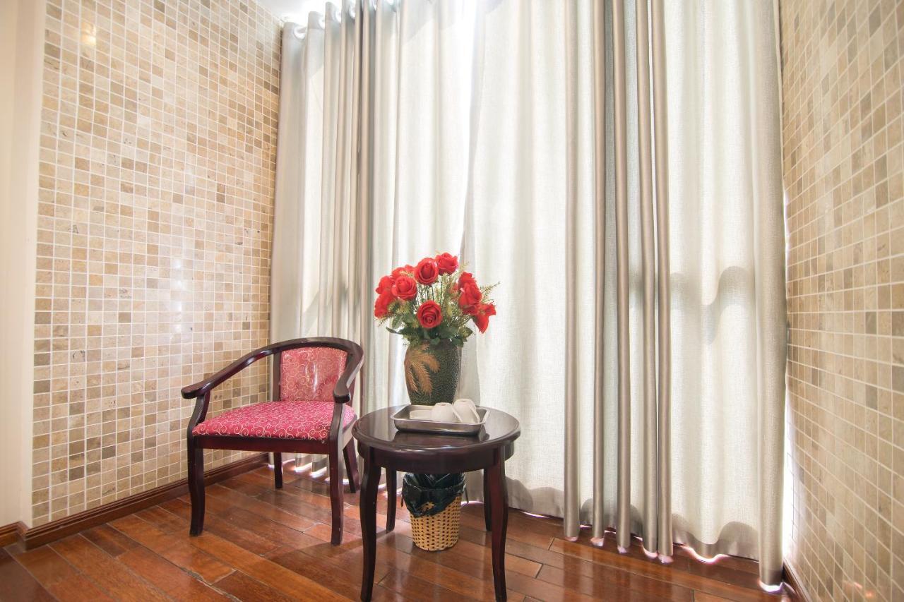 Hotel Reddoorz Yen Phu Street à Hanoï Extérieur photo